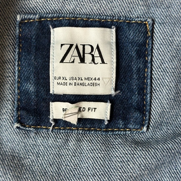 Zara distressed denim shirt jacket - Picture 2 of 3